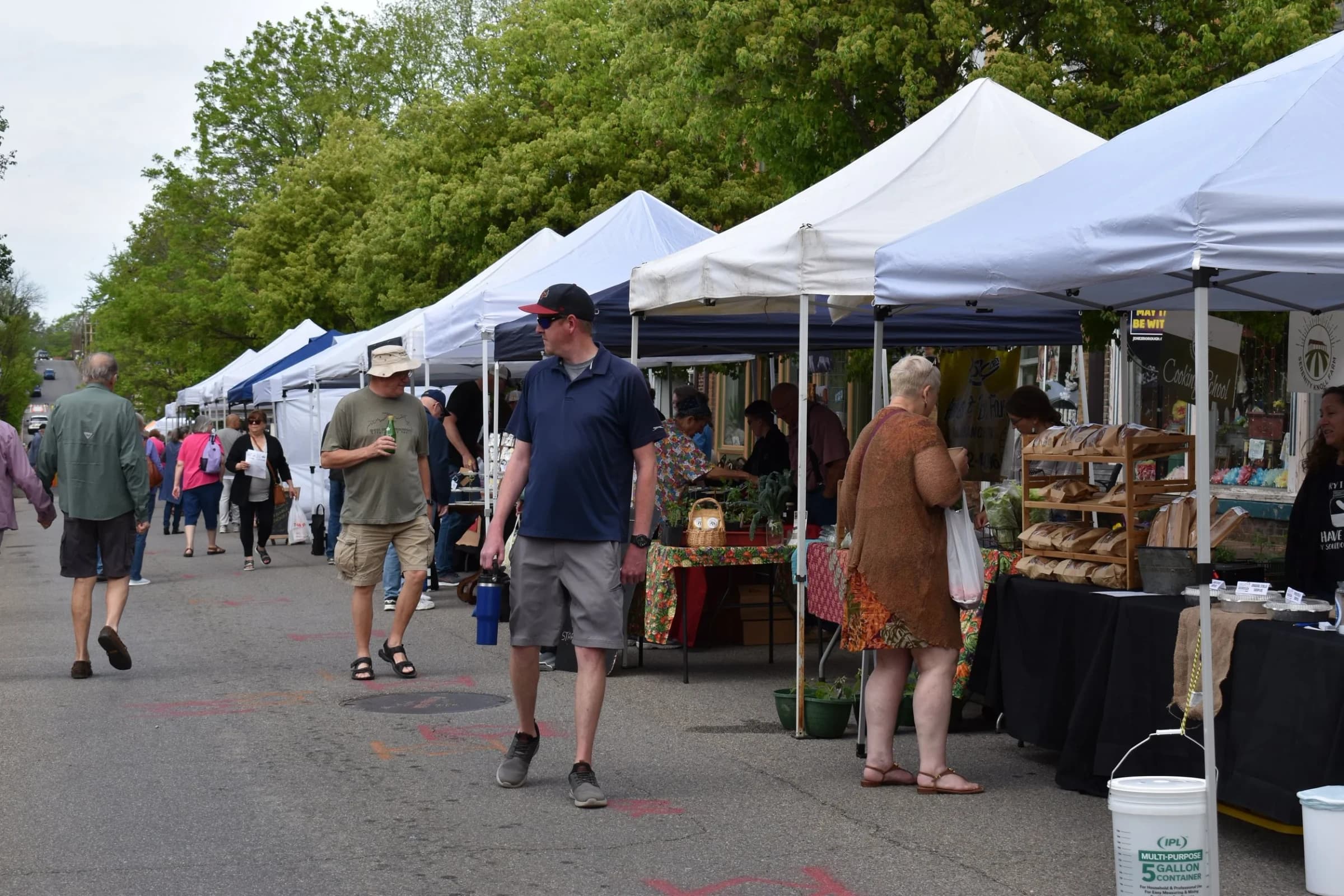 Winter Market photo 2