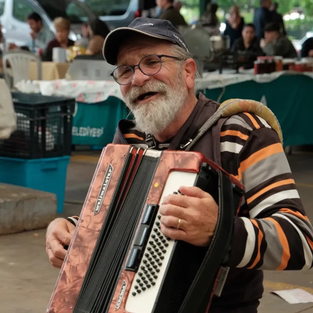 Tigard Area Farmers' Market photo 3