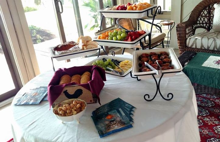 Happy Chicken Bakery & Catering